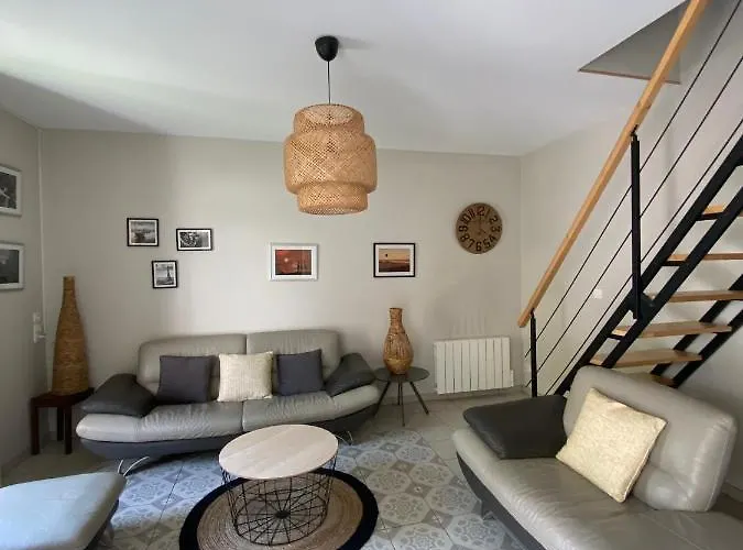 Holiday home Le Logis Gout - L'oustal *