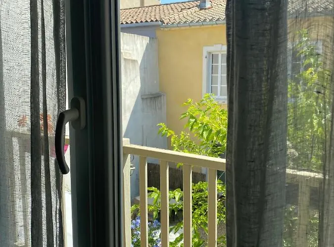 Holiday home Le Logis Gout - L'oustal *