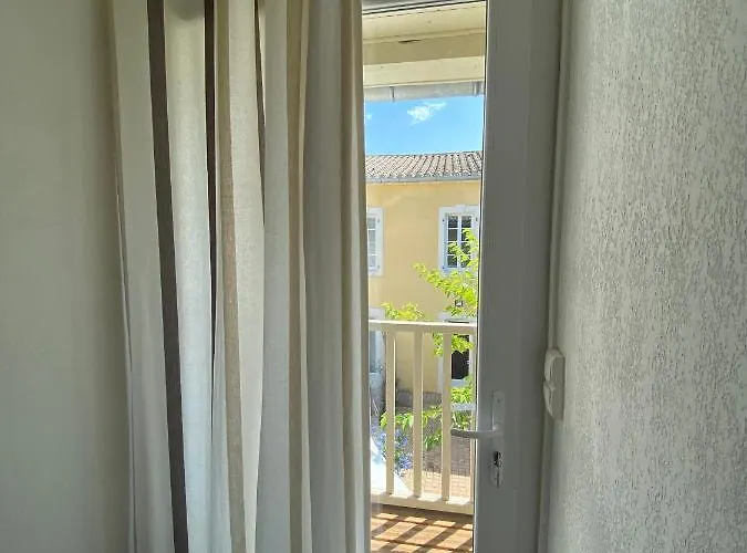 Holiday home Le Logis Gout - L'oustal