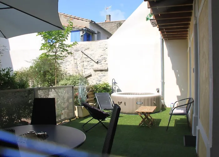 Hébergement de vacances Le Logis Gout - L'oustal Carcassonne