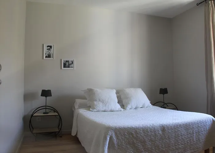 Hébergement de vacances Le Logis Gout - L'oustal *